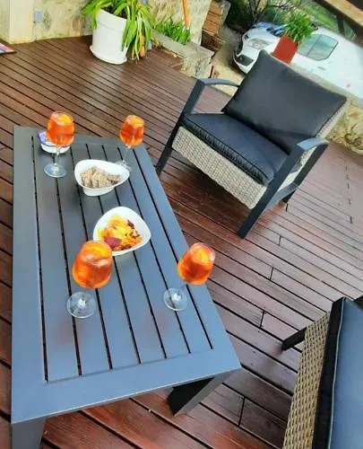 ベッド・アンド・ブレックファスト La Croisee Des Arts *