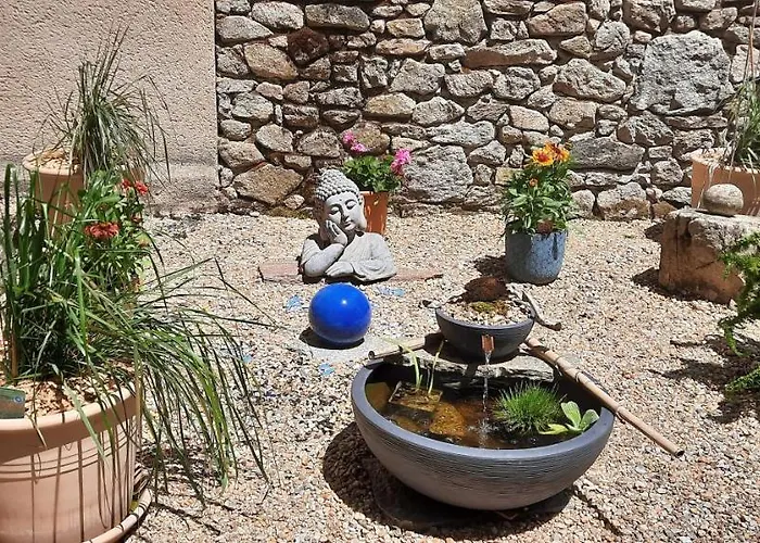 La Croisee Des Arts *