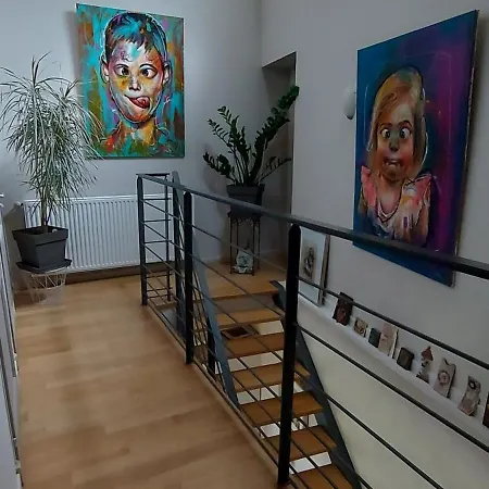 לינה וארוחת בוקר La Croisee Des Arts *